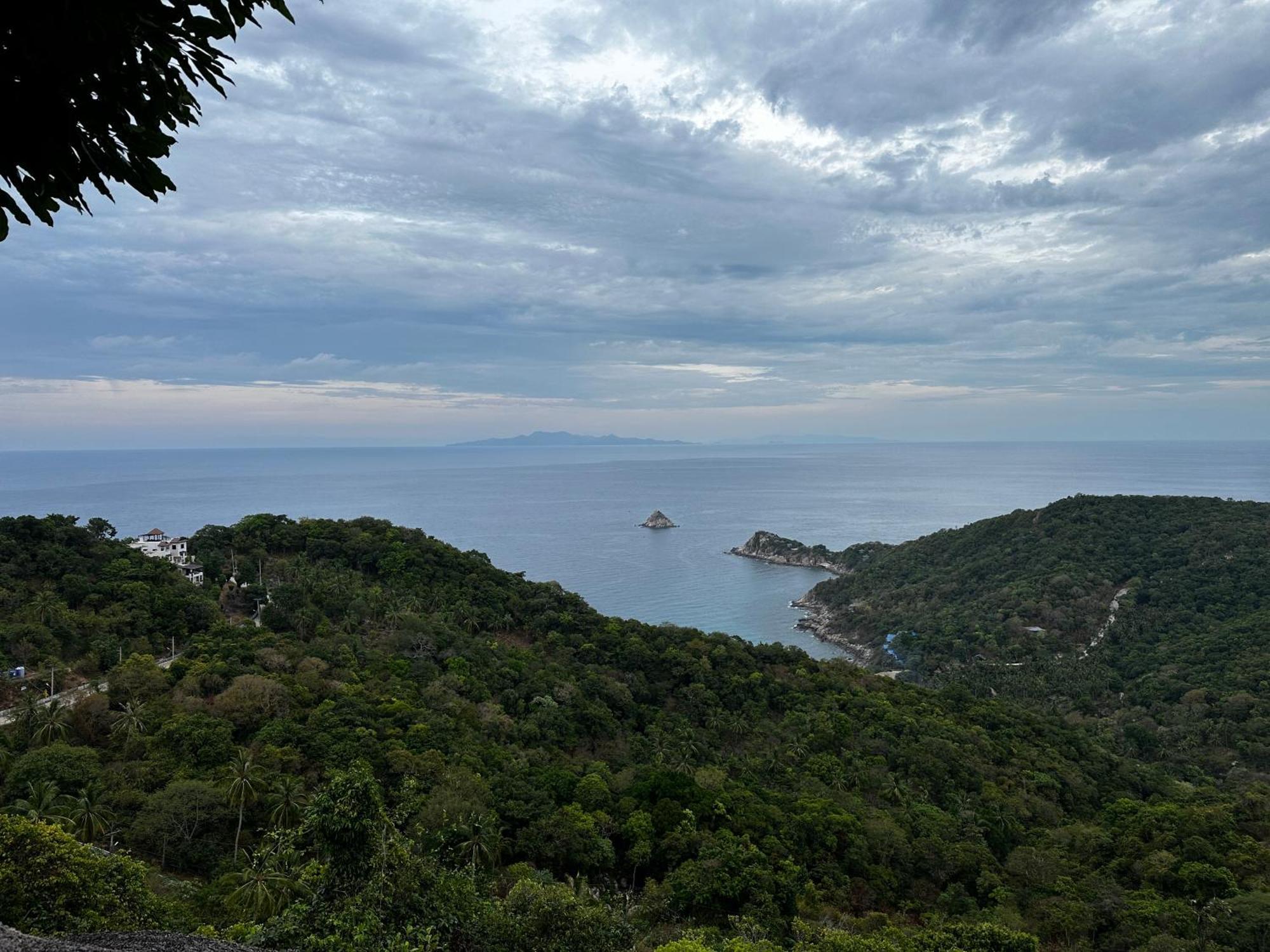Villa On The Rocks Koh Tao Exterior photo